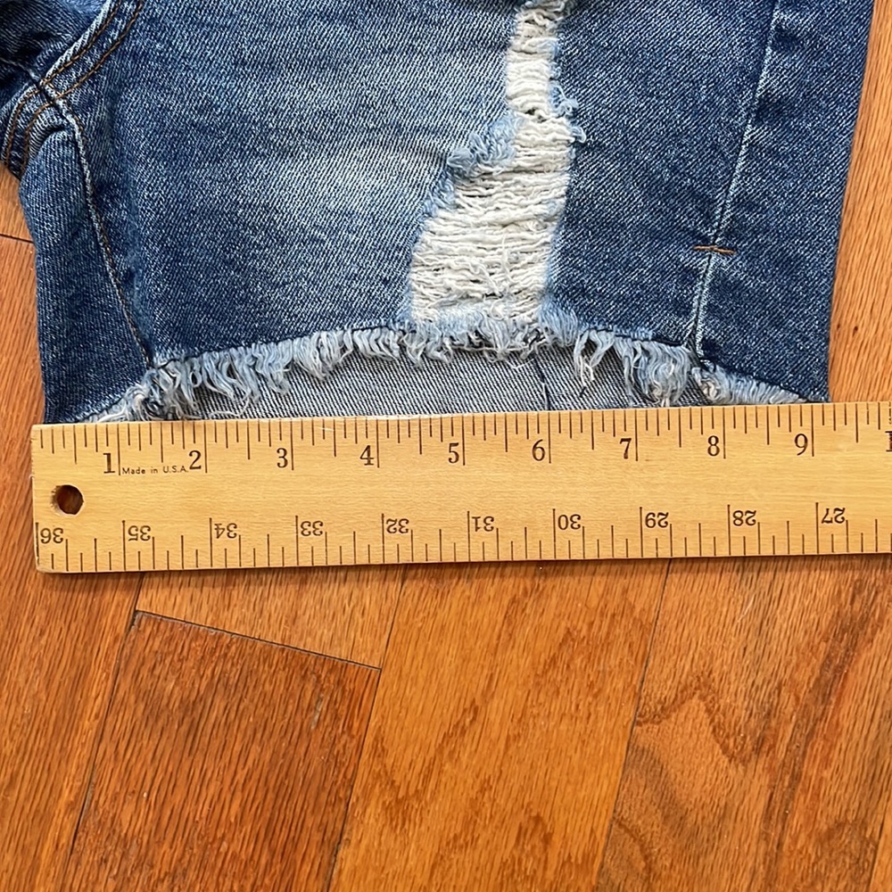 Celebrity Pink Woman’s junior Size 1 Blue Jeans Shorts Cut Offs NWT 99% cotton - Picture 9 of 10